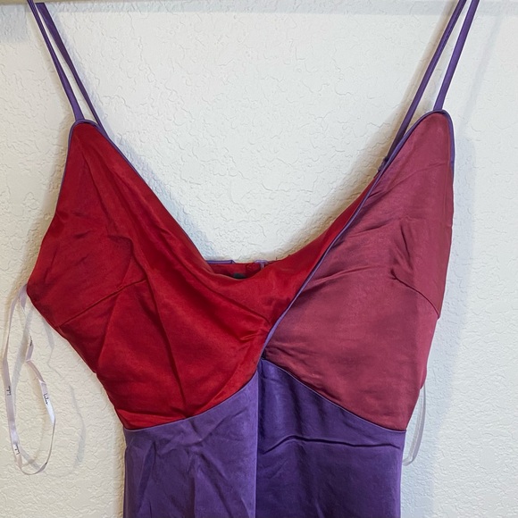 ✨3/$20 Lulus Chic Combo Purple Color Block Satin Twist-Front Midi Dress - Picture 4 of 7